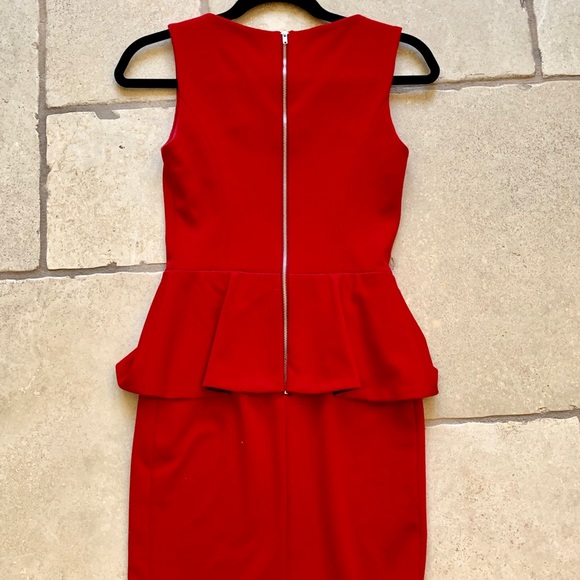 Red peblum fitted dress - Picture 3 of 5